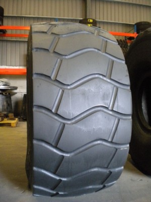 Neumático industrial - Medida 29.5-25 TL538S+ RETALLADO