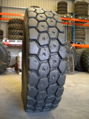 Neumático industrial - Medida 18.00-33 XTRA