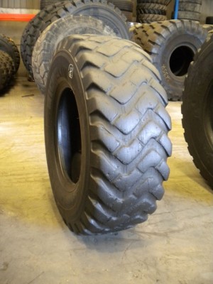 Pneu industriel - Mesure 17.5-25 XTLA