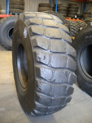 Pneu industriel - Mesure 20.5-25 RM94