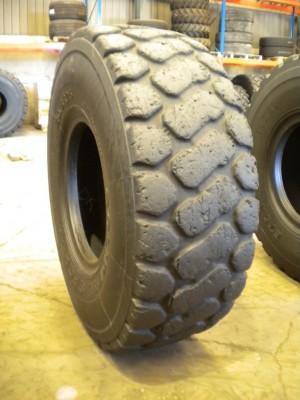 Industrial tire - Size 20.5-25 SRGP