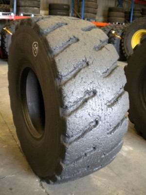 Industrial tire - Size 20.5-25 AL59