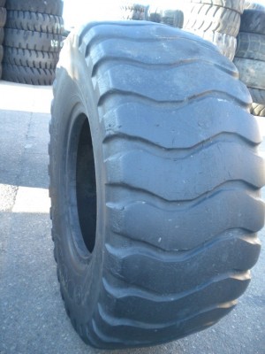 Industrial tire - Size 20.5-25 RL2+