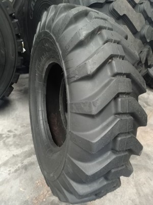 Industrial tire - Size 14.00-24 ALLI-S.TRACC STOCK 2 UNITS 300,- EUROS/UNIT