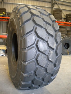 Industrial tire - Size 26.5-25 BRI-VJT STOCK 4 UNITS 2995,- EUROS/UNIT