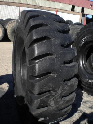 Industrial tire - Size 18.00-25 HTS