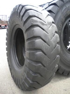 Industrial tire - Size 18.00-33 XK