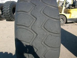 Industrial tire - Size 23.5-25 GP4B
