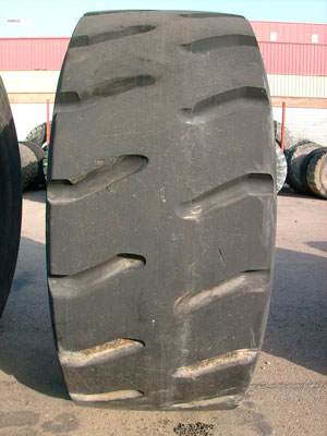 Industrial tire - Size 33.25-35 RGT